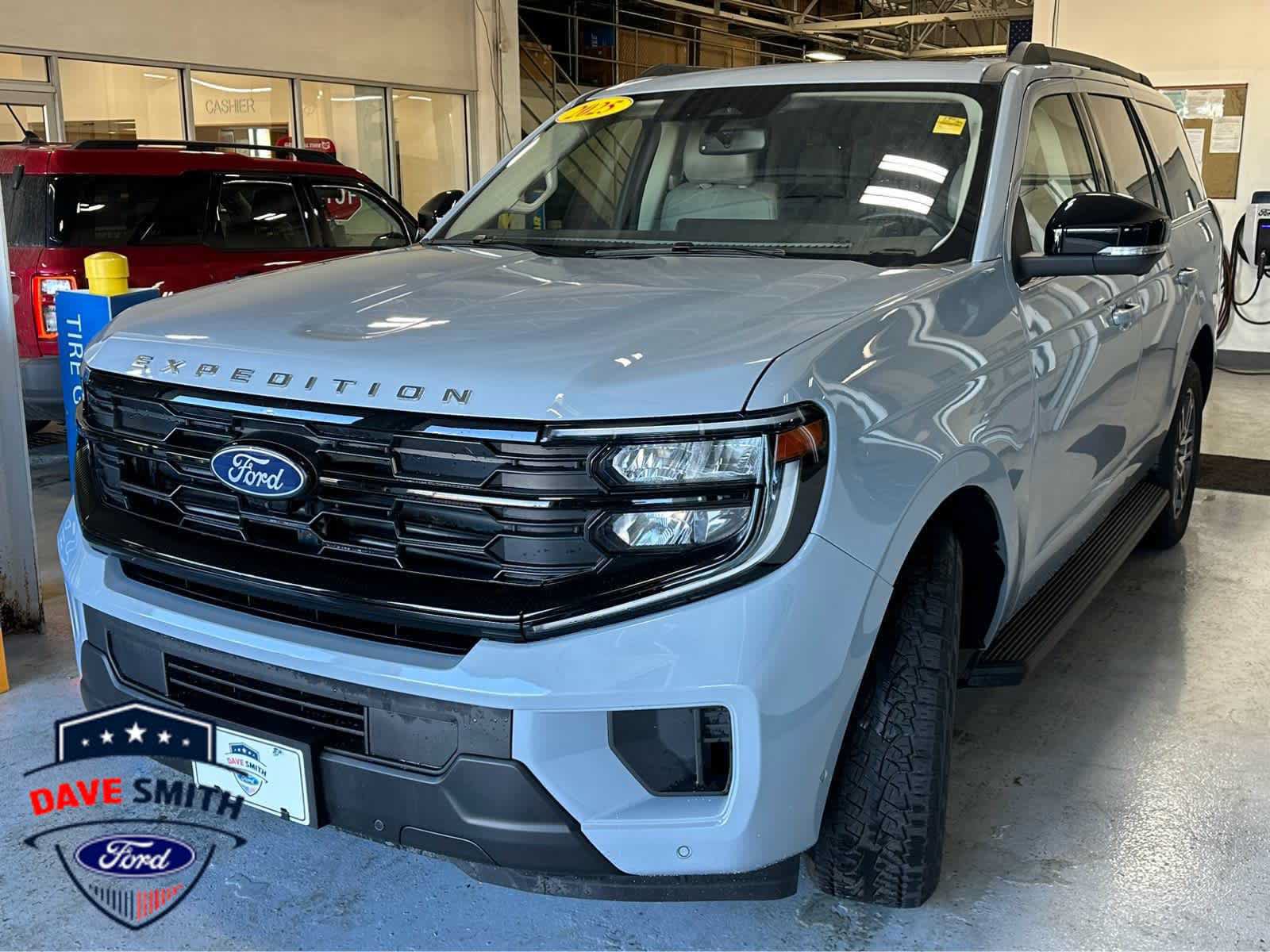 Certified 2025 Ford Expedition Active AWD/4WD image 54