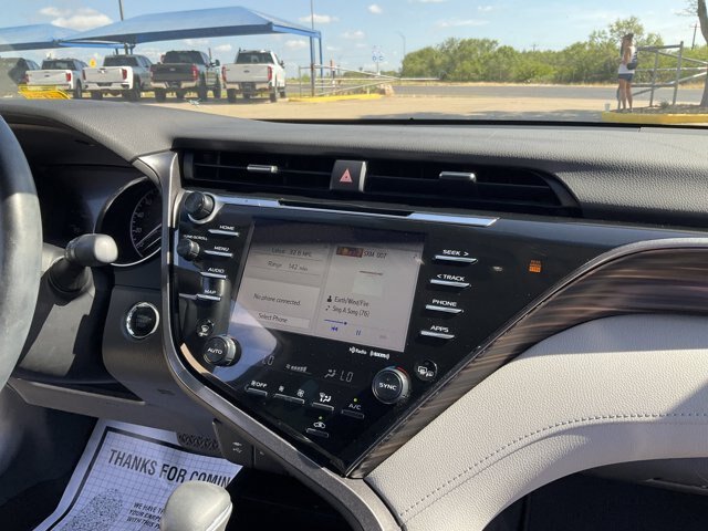 Used 2019 Toyota Camry XLE FWD image 20