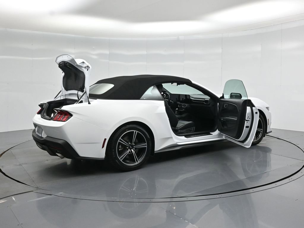 Certified 2025 Ford Mustang Premium RWD image 5