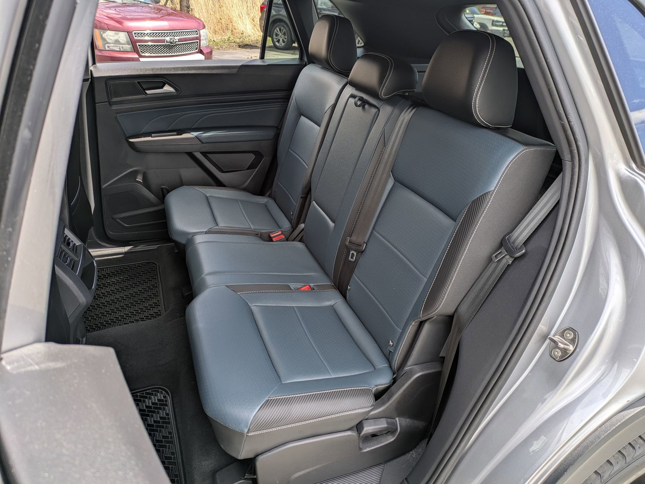 Used 2023 Volkswagen Atlas Cross Sport SEL AWD/4WD image 19