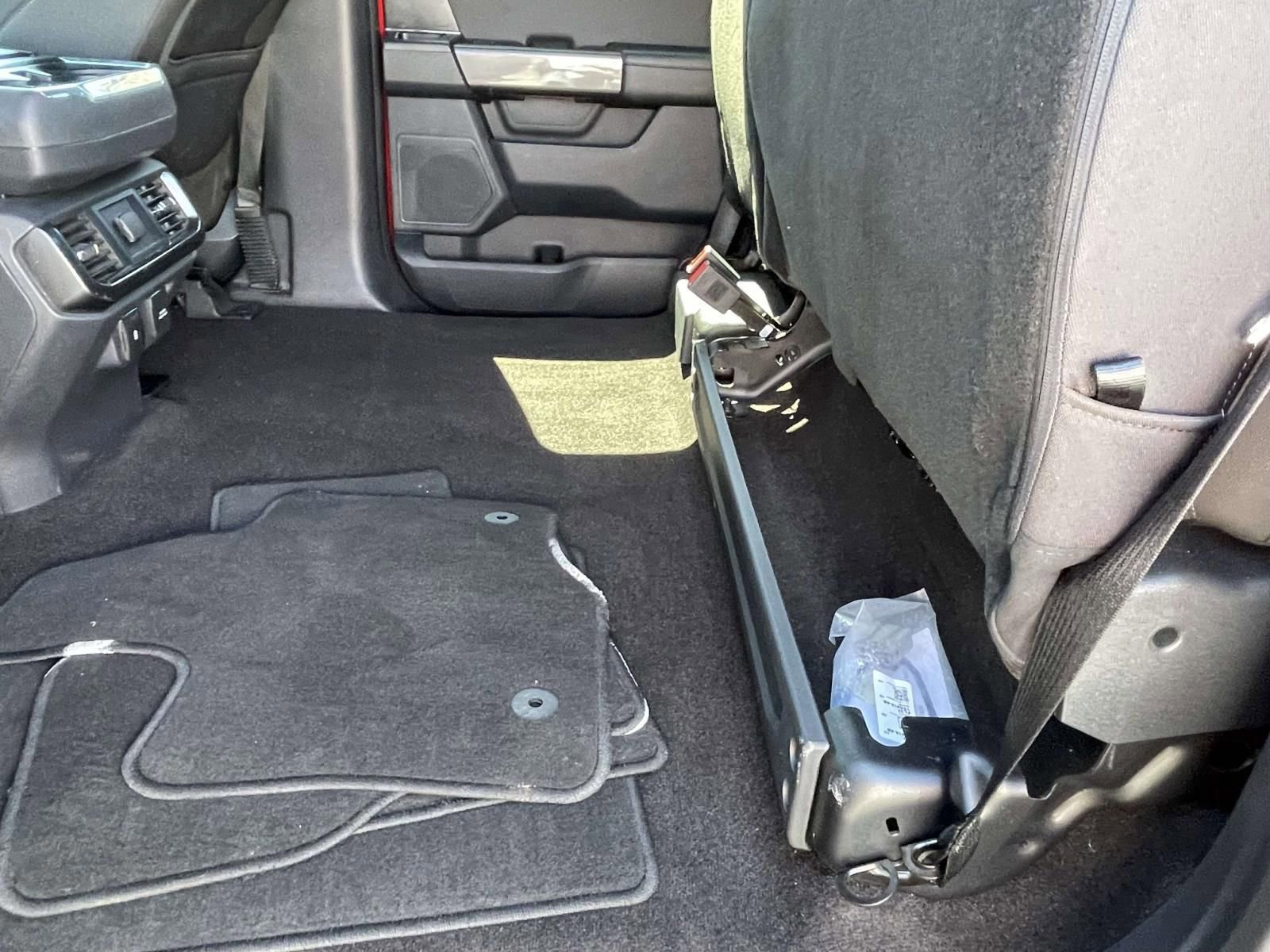 Certified 2022 Ford F150 XLT w/ Equipment Group 302A High image 14