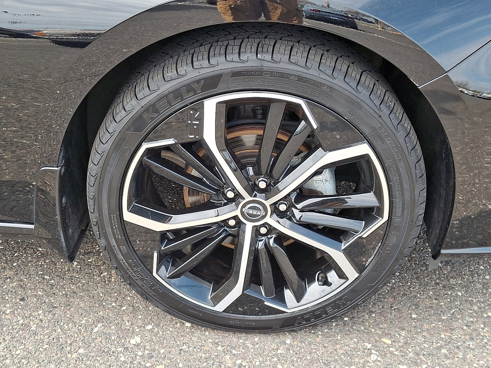 Used 2024 Nissan Altima 2.5 SR w/ SR Premium Package image 8