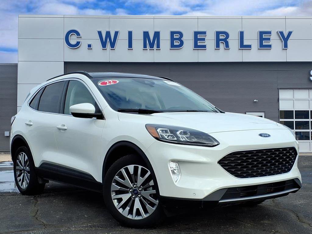 Certified 2022 Ford Escape Titanium w/ Class II Trailer Tow Package image 7