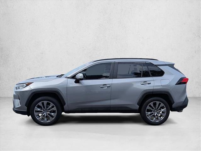 Used 2019 Toyota RAV4 XLE Premium FWD image 9