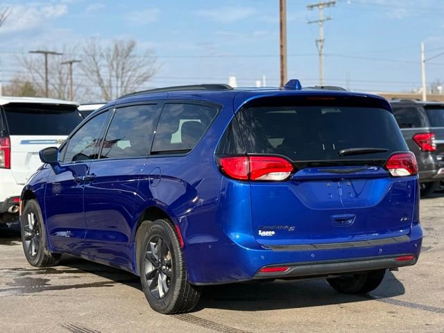Used 2020 Chrysler Pacifica Touring-L w/ Advanced Safetytec Group image 41