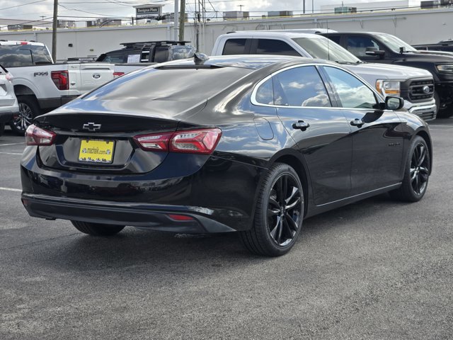 Used 2022 Chevrolet Malibu LT w/ Leather Package image 3