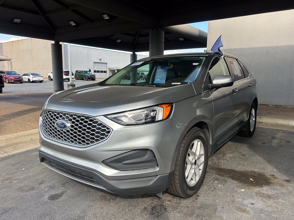 Certified 2024 Ford Edge SEL AWD/4WD image 3
