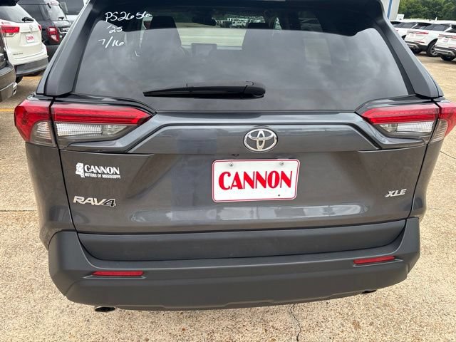 Used 2025 Toyota RAV4 XLE FWD image 9