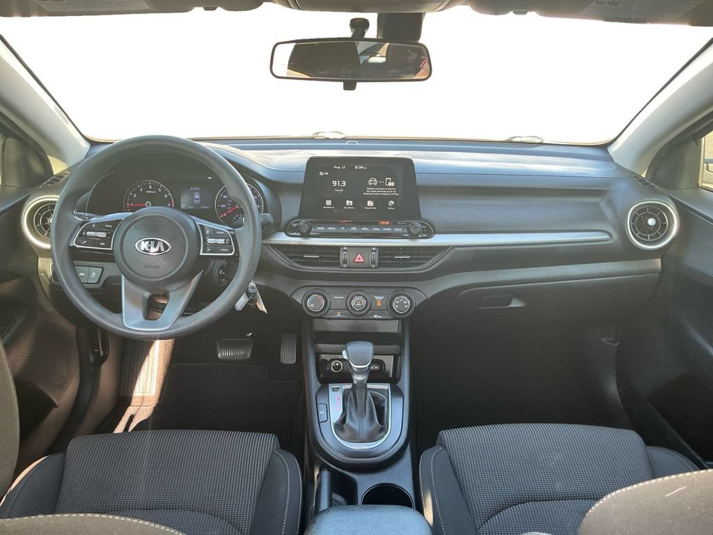 Used 2020 Kia Forte LXS FWD image 17