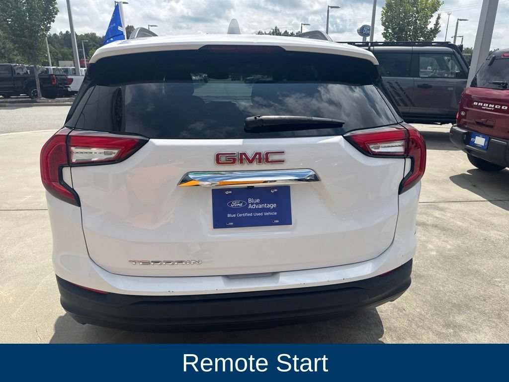 Used 2024 GMC Terrain SLE w/ Driver Convenience Package FWD image 5