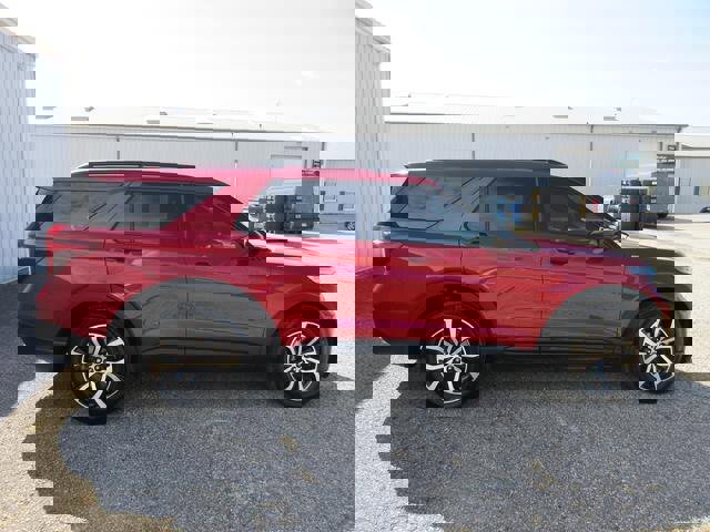 Certified 2023 Ford Explorer ST-Line w/ Class IV Trailer Tow Package image 6