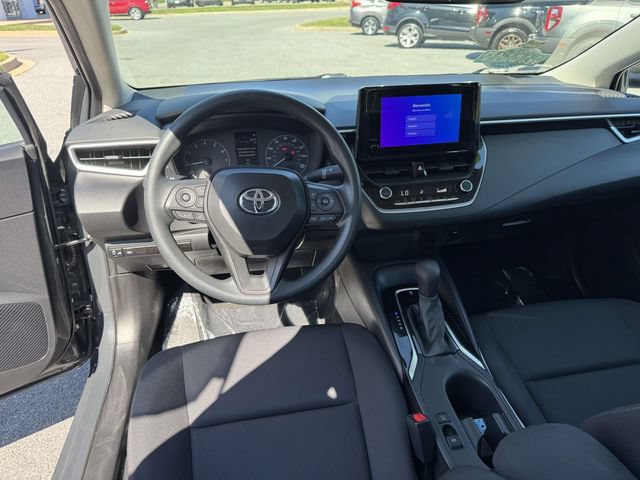 Used 2024 Toyota Corolla LE w/ LE Convenience Package FWD image 19