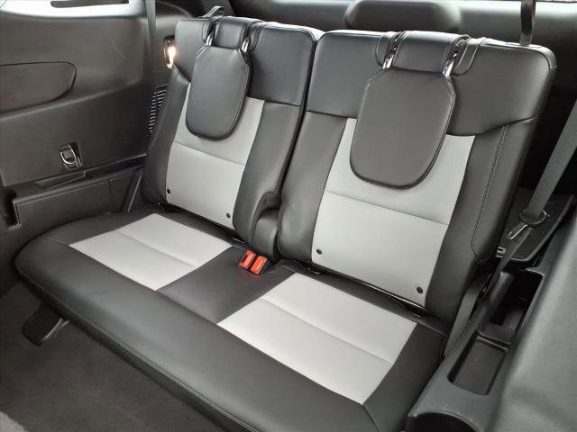 Certified 2022 Ford Explorer XLT w/ Equipment Group 202A image 11