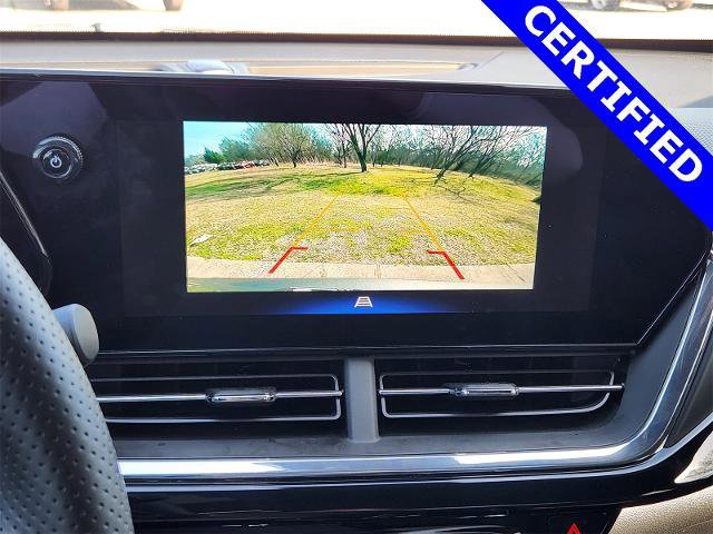 Used 2025 Chevrolet Trax RS w/ Sunroof Package image 16