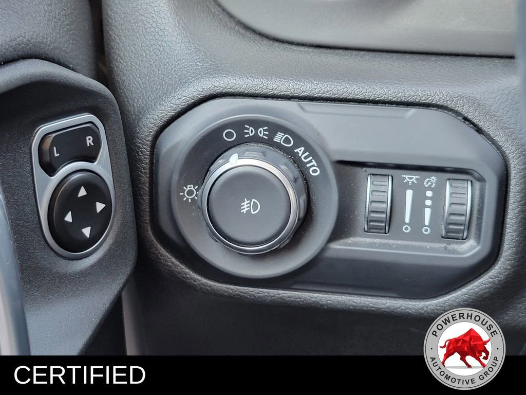 Used 2020 Jeep Wrangler Unlimited Sahara image 26