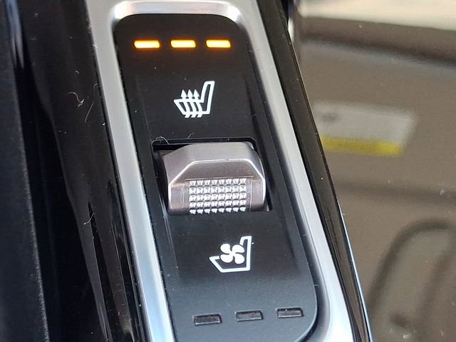 Used 2023 Kia Sorento SX image 26