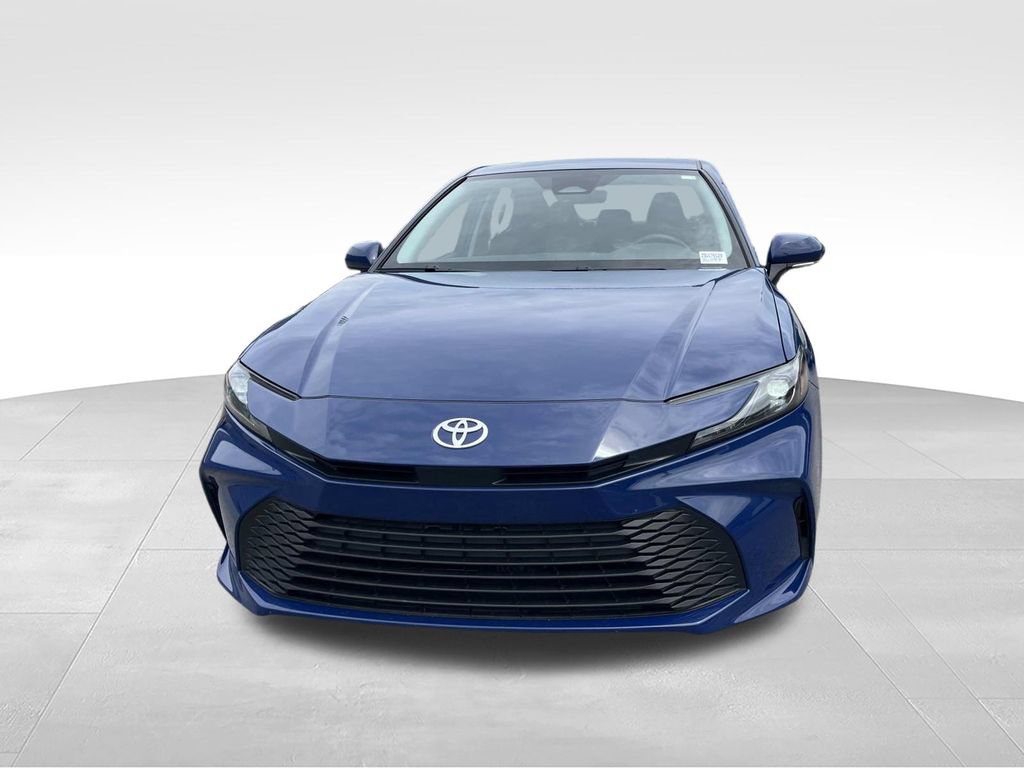 Used 2025 Toyota Camry LE w/ Convenience Package FWD image 10