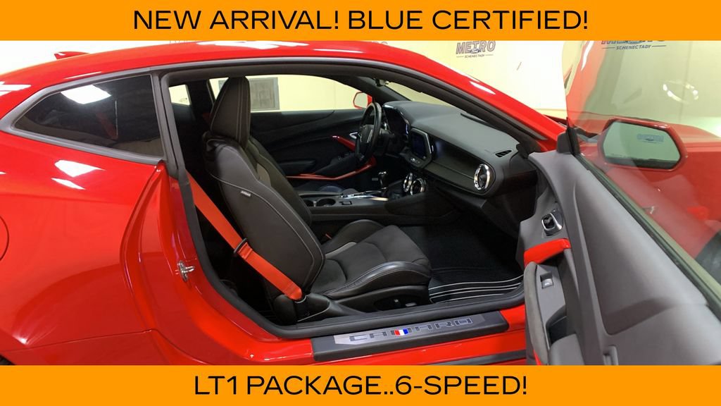 Used 2022 Chevrolet Camaro LT w/ Technology Package RWD image 13