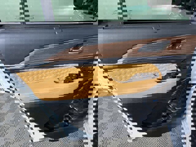 Used 2023 Jeep Grand Cherokee L Summit w/ Advanced Protech Group IV image 25