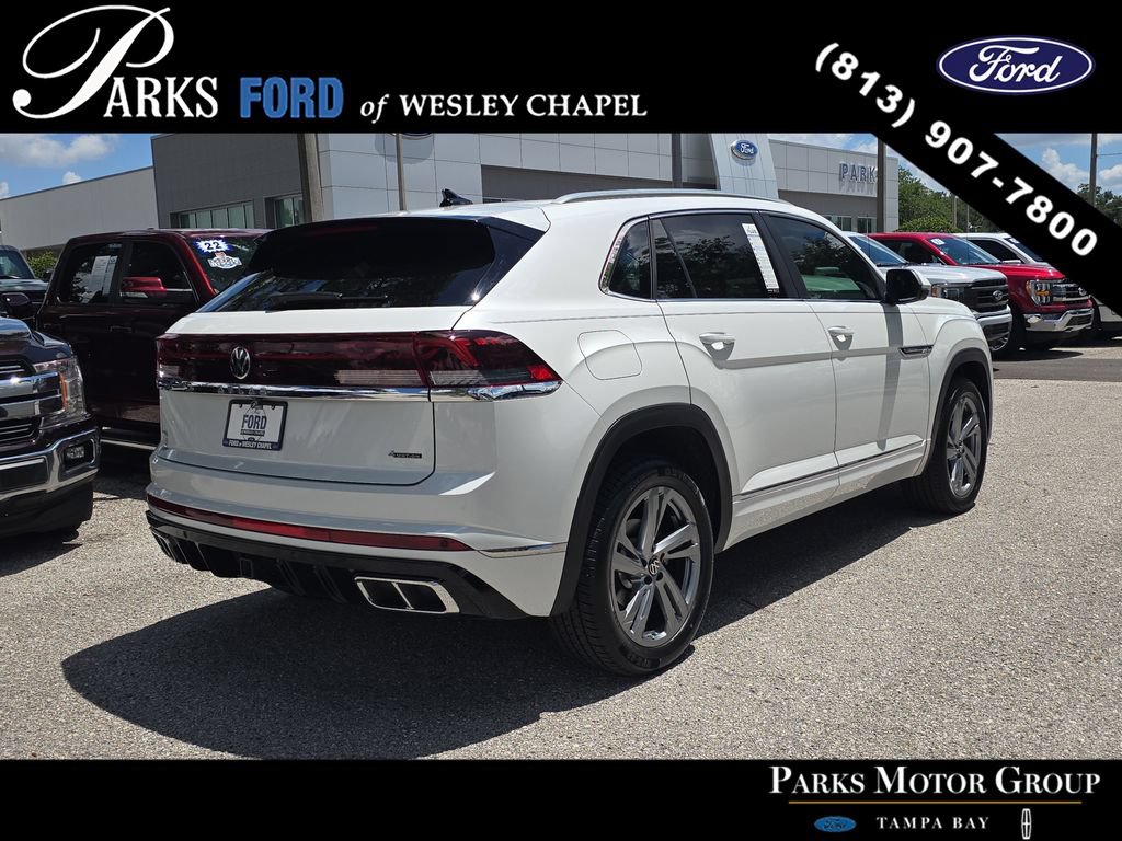 Used 2024 Volkswagen Atlas Cross Sport SEL R-Line AWD/4WD image 4