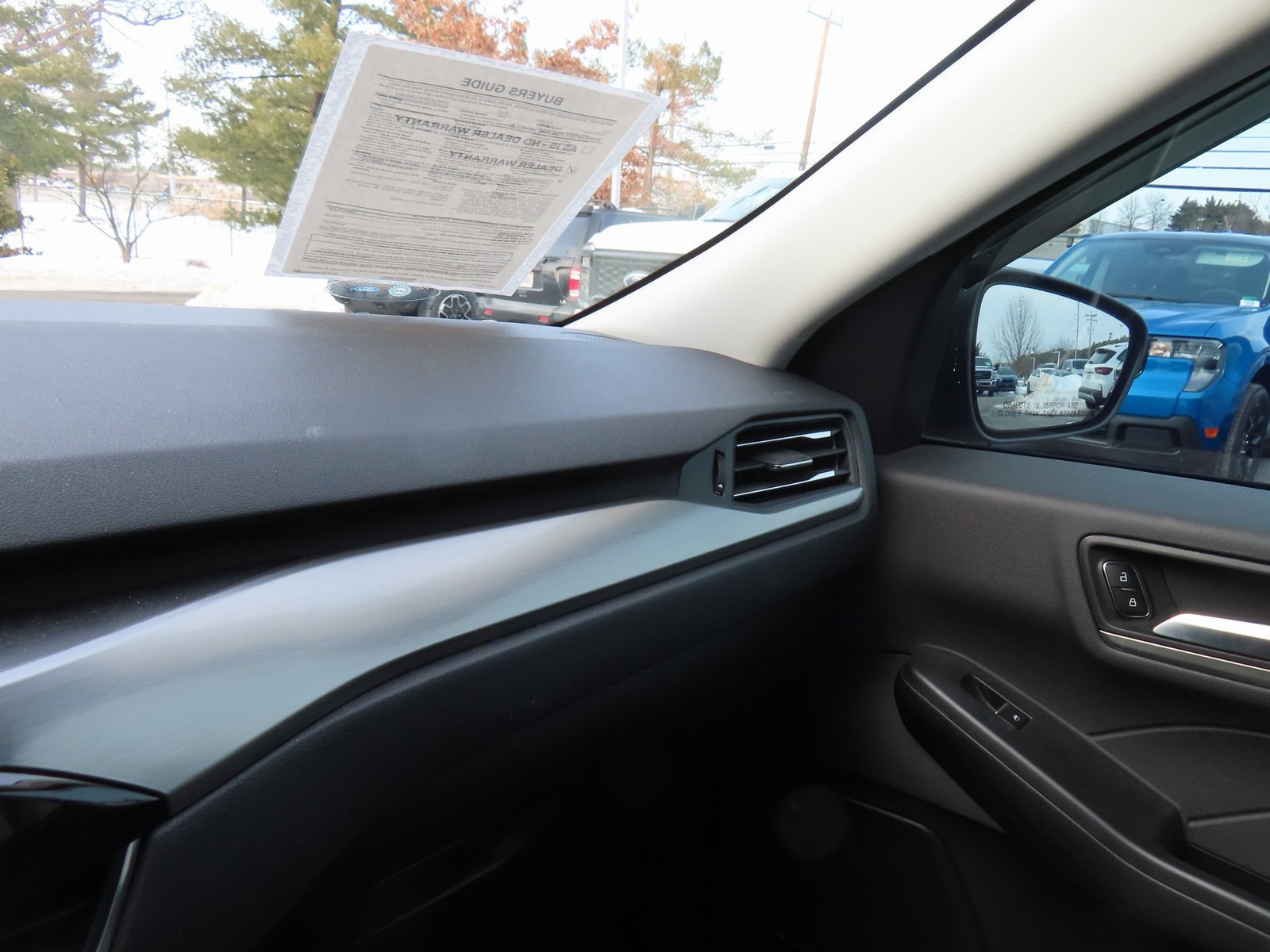 Certified 2022 Ford Escape Titanium w/ Class II Trailer Tow Package image 24