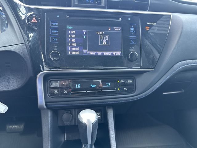 Used 2017 Toyota Corolla SE FWD image 19