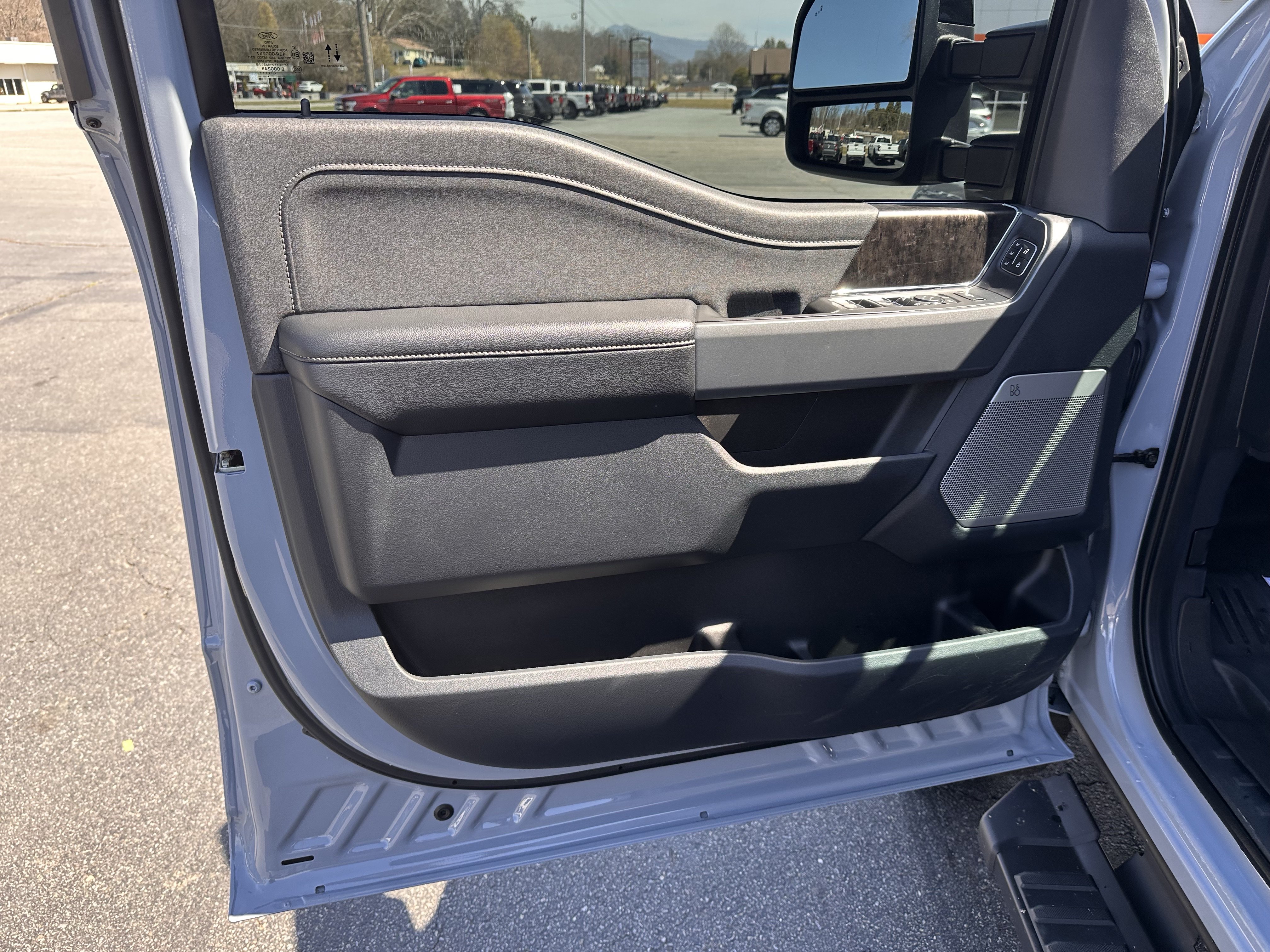 Certified 2024 Ford F250 Lariat w/ Lariat Ultimate Package AWD/4WD image 9