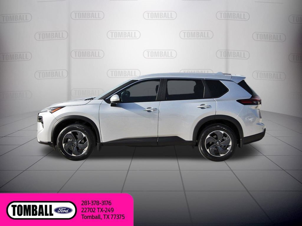 Used 2024 Nissan Rogue SV w/ SV Premium Package FWD image 5