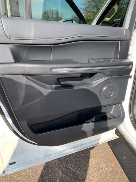 Certified 2024 Ford Expedition Max XLT image 11