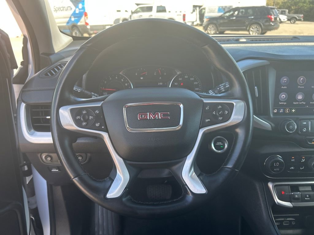Used 2024 GMC Terrain SLT image 15