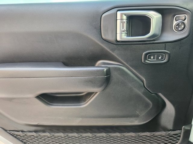 Used 2025 Jeep Wrangler Unlimited Rubicon image 22