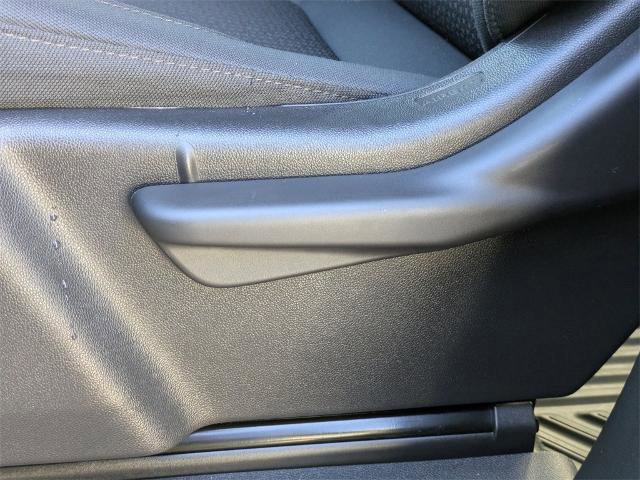 Used 2022 Chevrolet Silverado 2500 Custom w/ Custom Convenience Package image 19