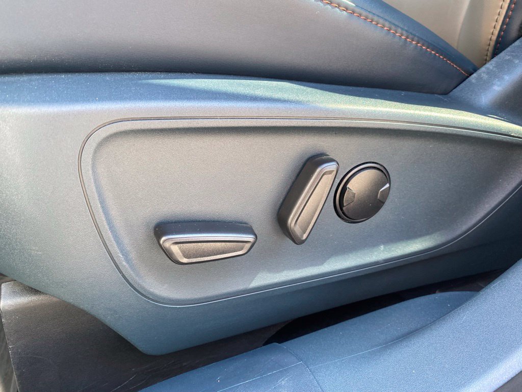 Certified 2025 Ford Maverick Lariat AWD/4WD image 14