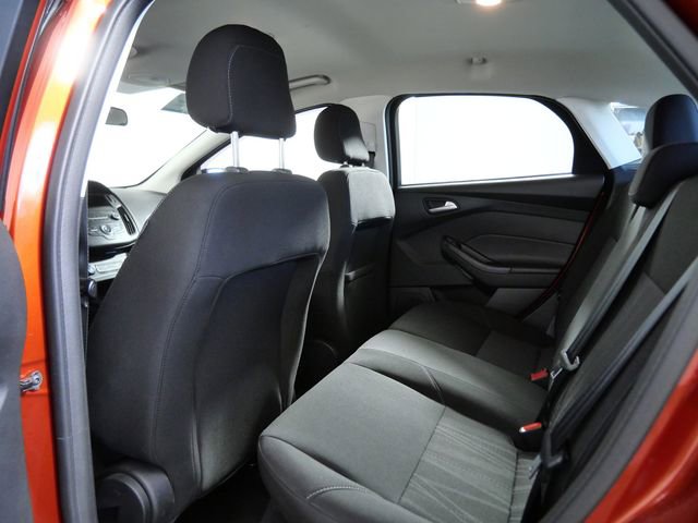 Certified 2018 Ford Focus SE w/ Cold Weather Package FWD image 13