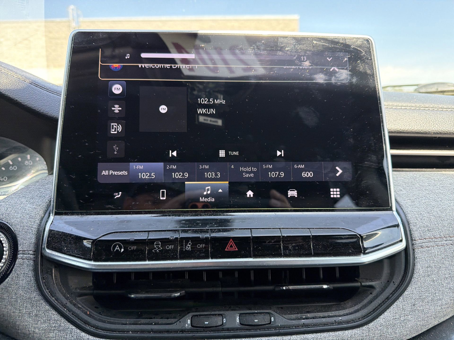 Used 2022 Jeep Compass Latitude image 13