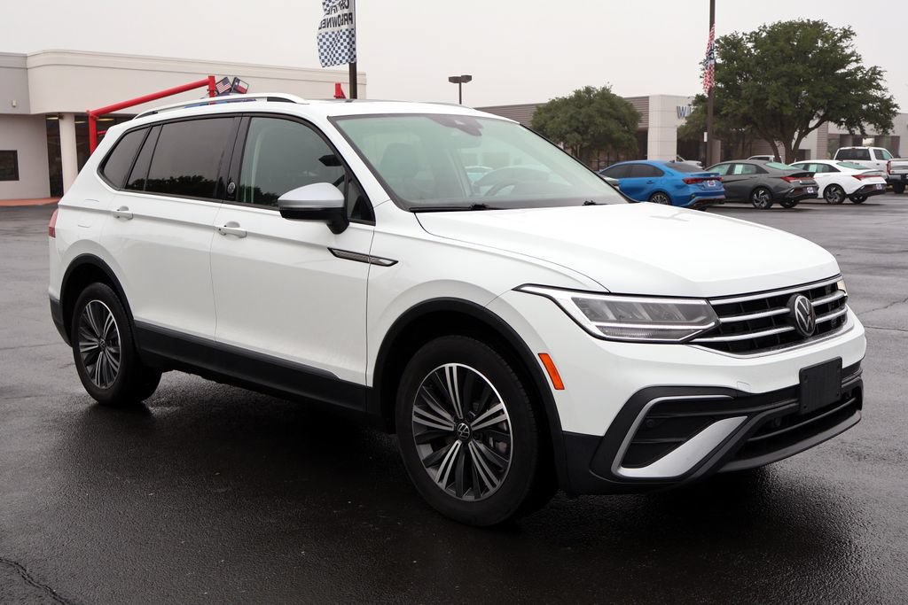 Used 2024 Volkswagen Tiguan Wolfsburg Edition FWD image 14