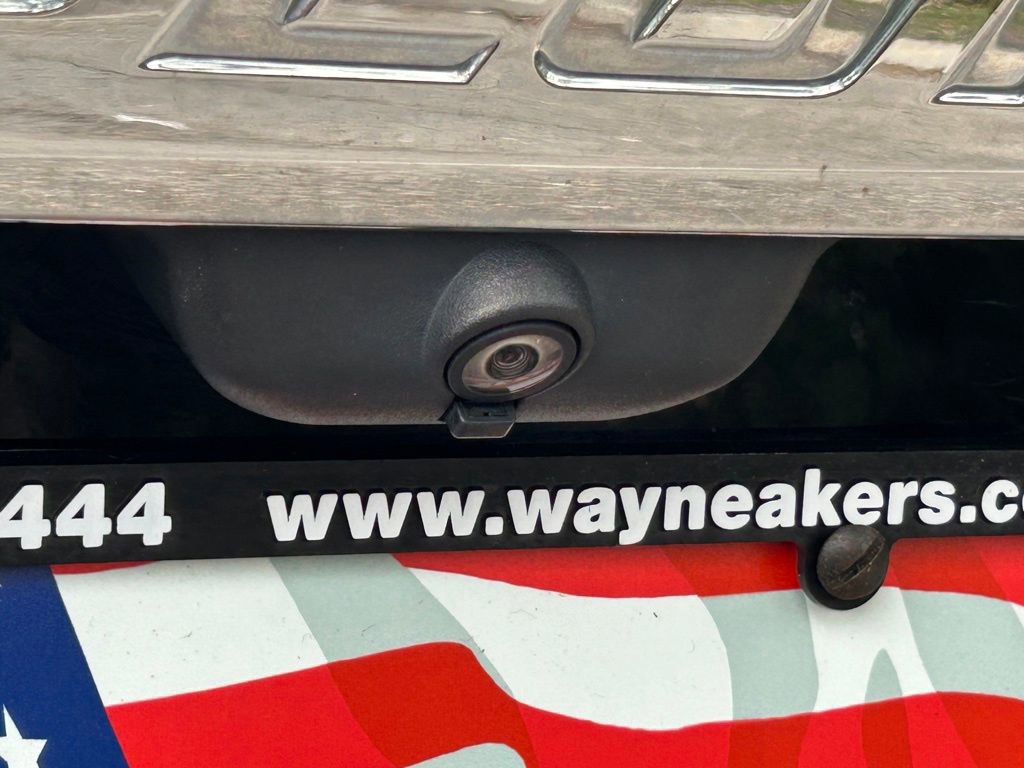 Certified 2022 Ford Explorer XLT w/ Equipment Group 202A RWD image 21