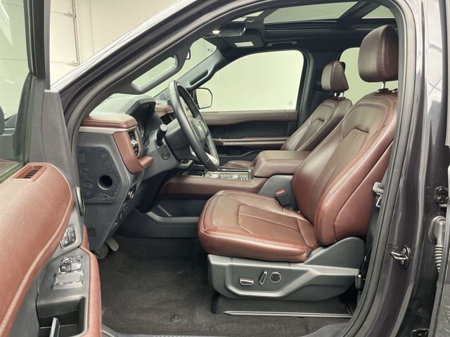 Certified 2024 Ford Expedition Max Limited AWD/4WD image 3