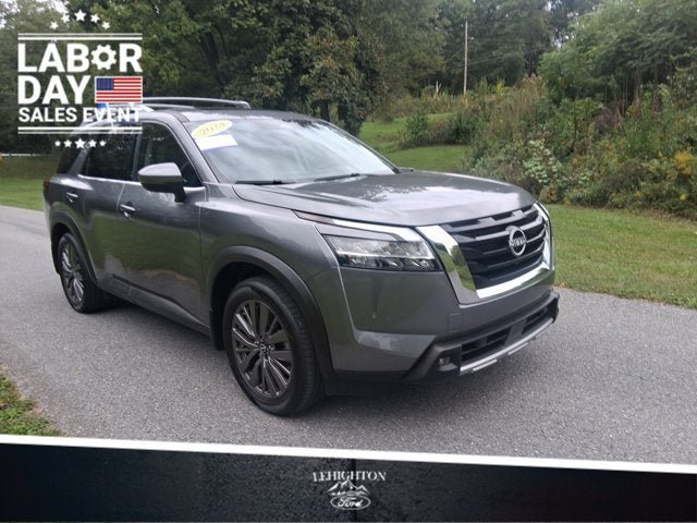 Used 2024 Nissan Pathfinder SL w/ SL Premium Package