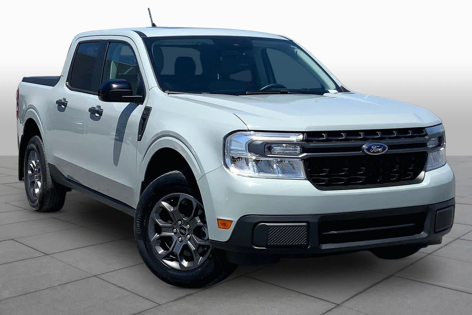 Certified 2024 Ford Maverick XLT w/ XLT Luxury Package FWD image 3