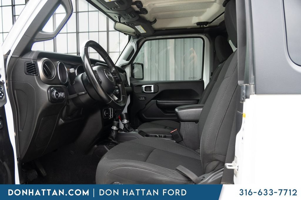 Used 2020 Jeep Wrangler Sport AWD/4WD image 3