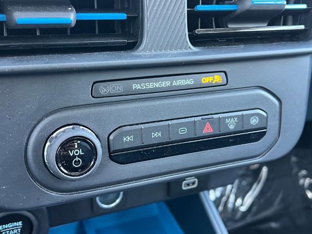 Certified 2025 Ford Maverick XLT w/ 4K Tow Package AWD/4WD image 32