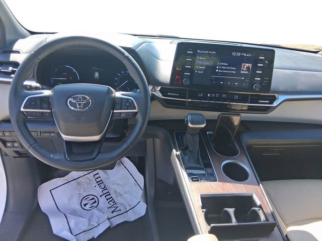 Used 2023 Toyota Sienna XLE FWD image 12