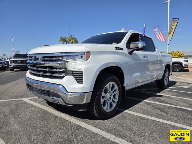 Used 2022 Chevrolet Silverado 1500 LTZ w/ Technology Package AWD/4WD image 3