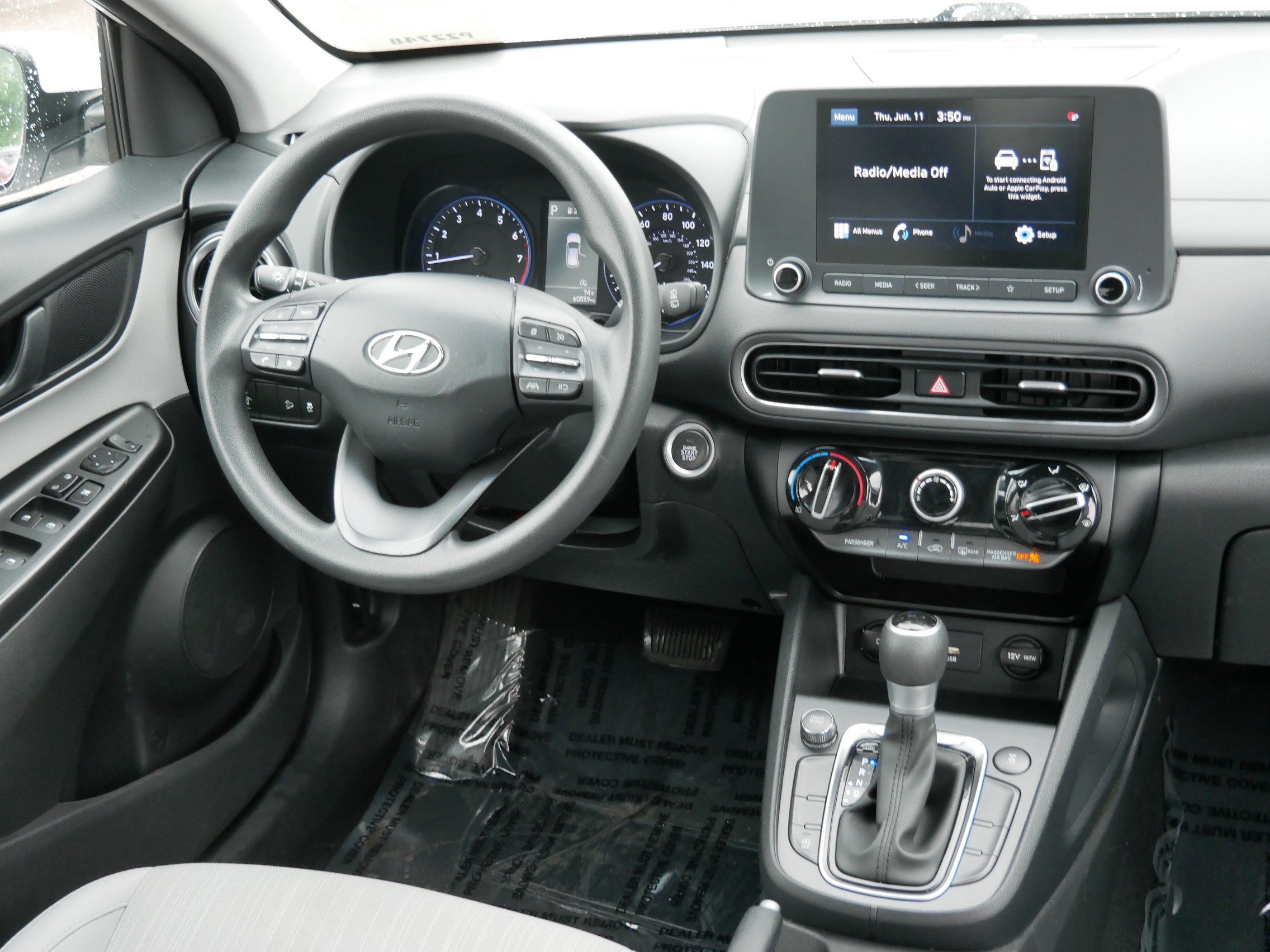 Used 2023 Hyundai Kona SEL AWD/4WD image 9