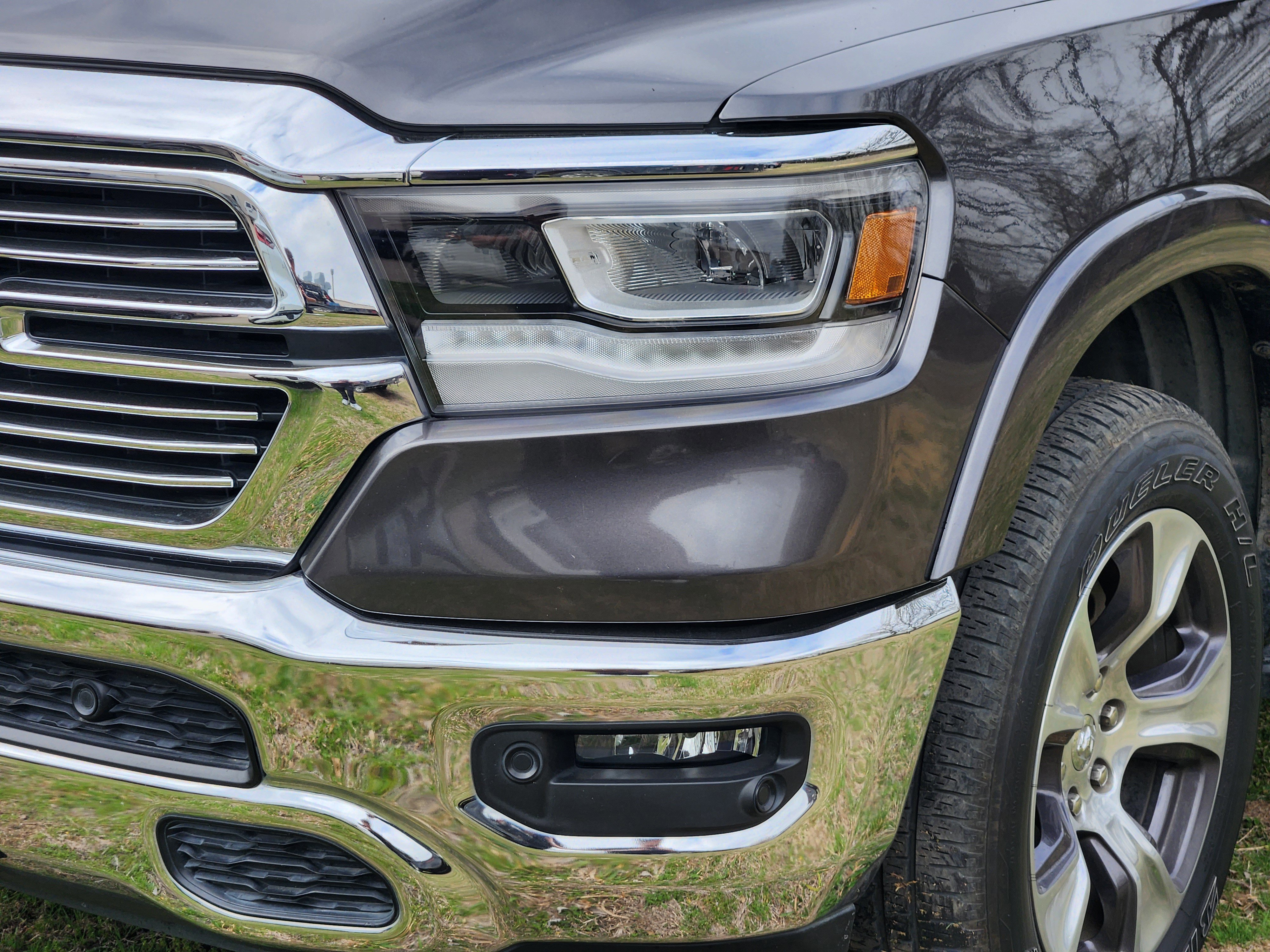 Used 2019 RAM 1500 Laramie image 7