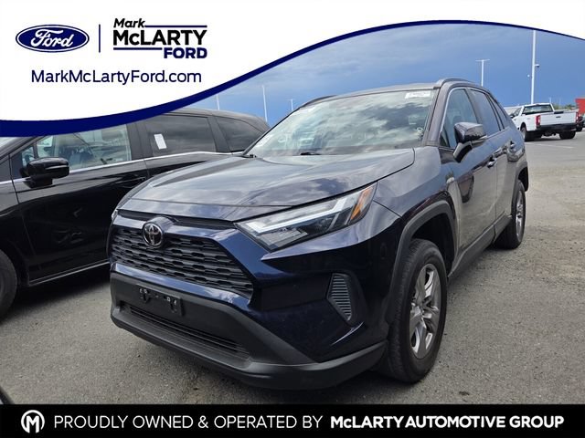 Used 2022 Toyota RAV4 XLE AWD/4WD image 1