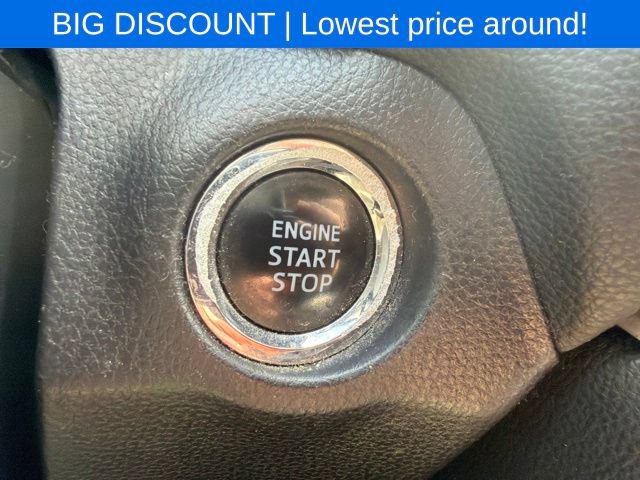 Used 2019 Toyota RAV4 XLE w/ Carpet Mat Package AWD/4WD image 39
