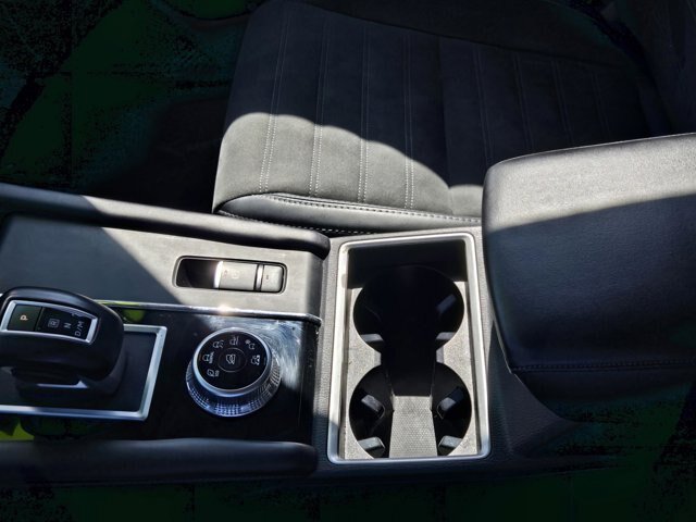 Used 2024 Mitsubishi Outlander SE AWD/4WD image 23