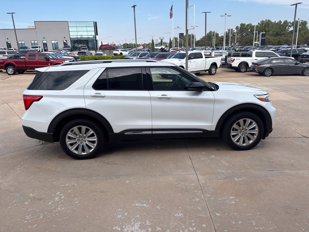 Certified 2024 Ford Explorer Limited w/ Equipment Group 301A AWD/4WD image 3
